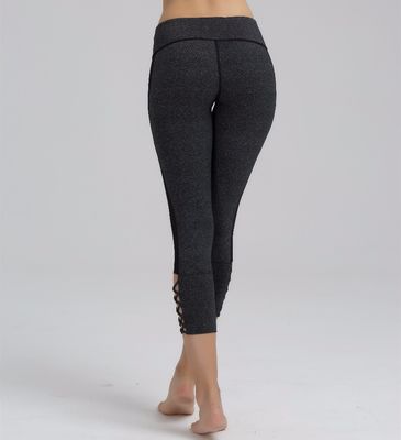 Wholesale mesh ventilation along sides fashionable design breathable yoga capri leggings