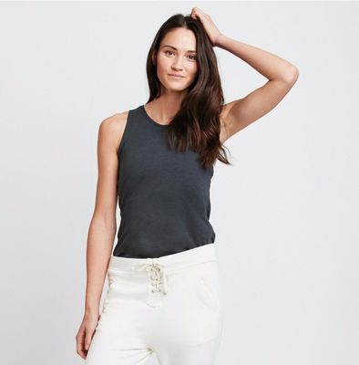 New design sexy back hole cut out detail fitness tank top