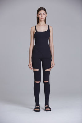 With interconnected back straps tank top women sportswear tops