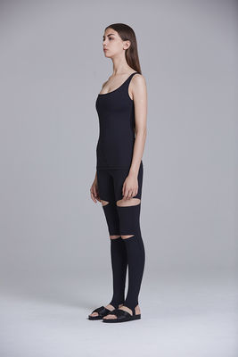 With interconnected back straps tank top women sportswear tops