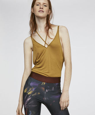 High quality front V shape women yoga wear custom gym tank top