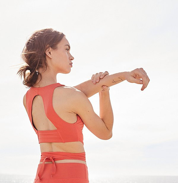 women custom yoga crop tops wrap tops custom crop top gym bra